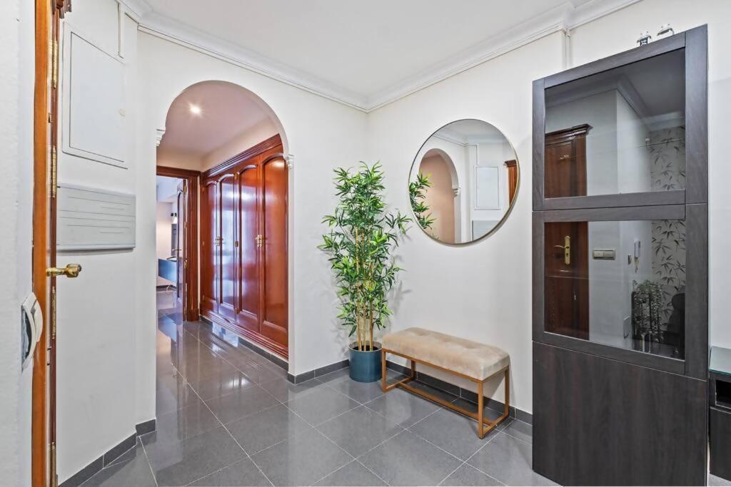 Piso En Atarazanas Appartement Málaga Buitenkant foto