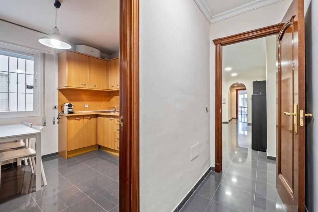 Piso En Atarazanas Appartement Málaga Buitenkant foto